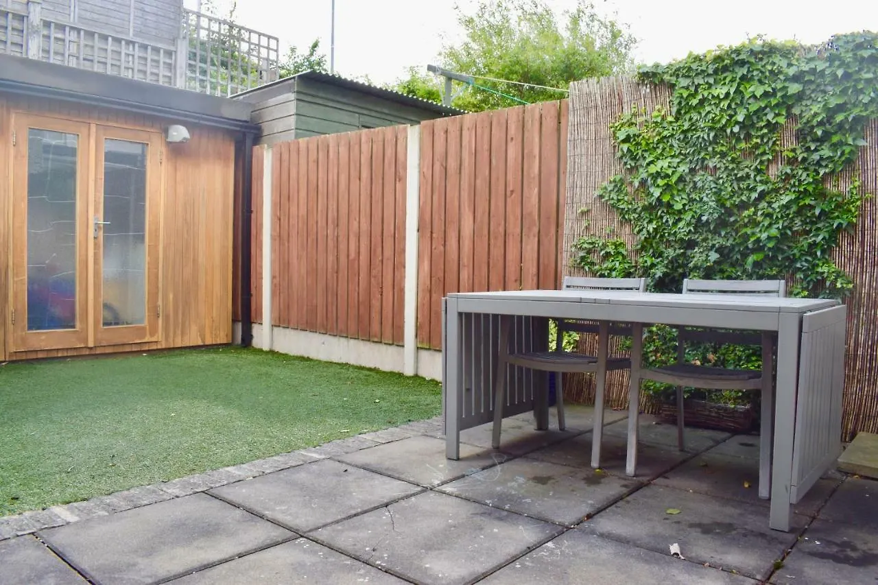 Spacious, Bright & Modern 3 Bedroom Family Home Dublin