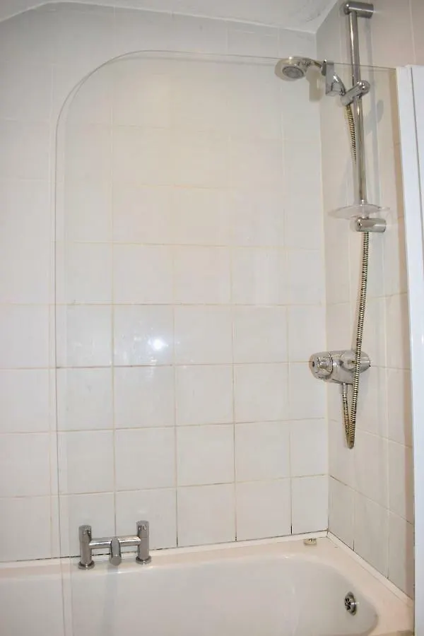 Spacious, Bright & Modern 3 Bedroom Family Home Dublin 0*,